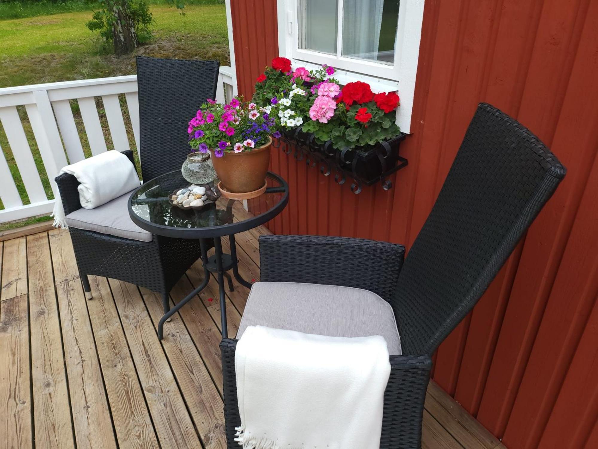 הוילה טרוסה Lilla Huset Med Stor Traedgardstomt Naera Golf Och Hav מראה חיצוני תמונה