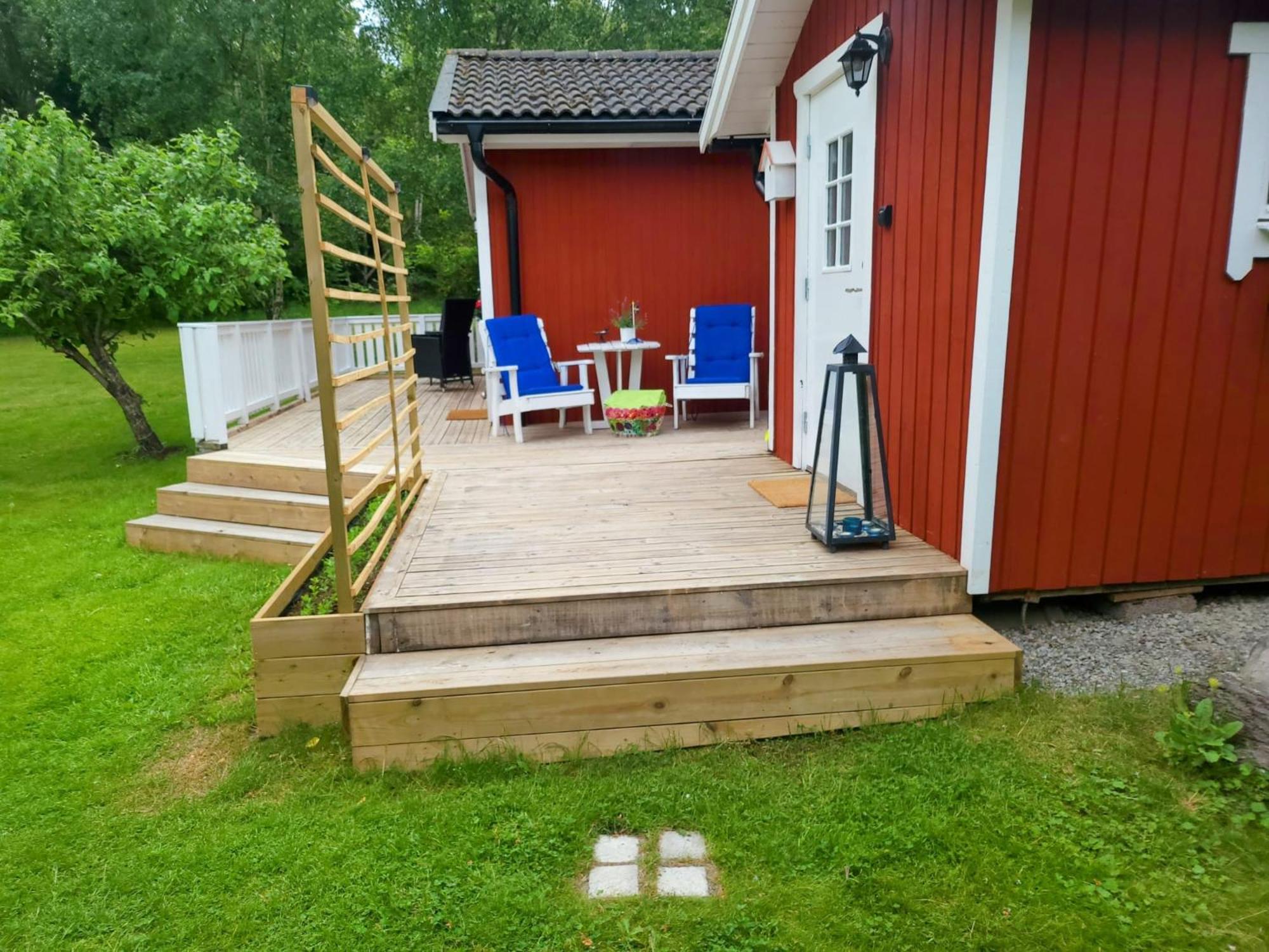 הוילה טרוסה Lilla Huset Med Stor Traedgardstomt Naera Golf Och Hav מראה חיצוני תמונה